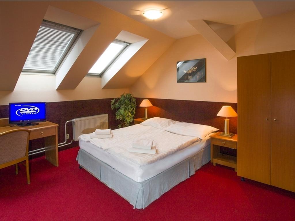 براغ A Plus Hotel & Hostel المظهر الخارجي الصورة